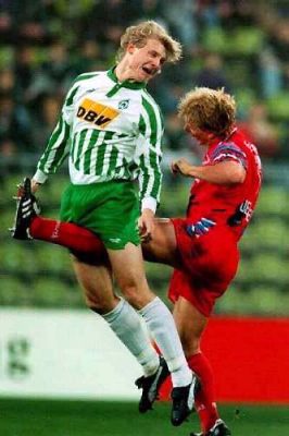 83-kick.jpg